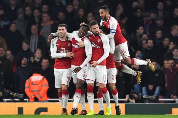 Arsenal Pesan Tempat di Semifinal Piala Liga