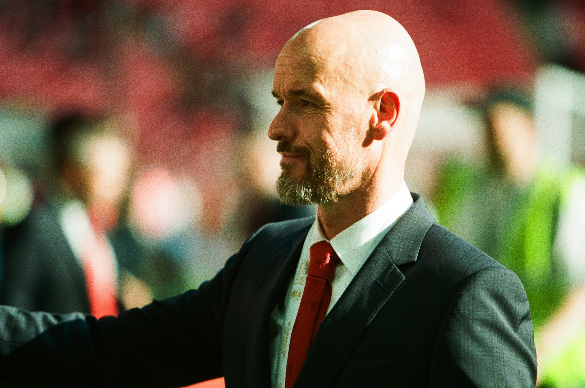 Dipertahankan Manchester United, Erik Ten Hag Tetap di Ujung Tanduk