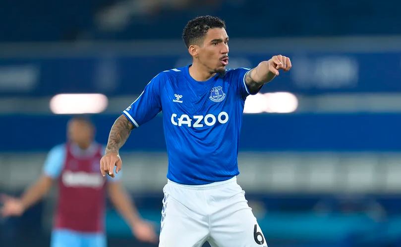 Gelandang Everton Larang Putranya Beli Jersey Juventus Cristiano Ronaldo