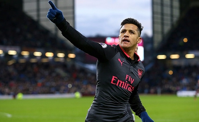 Manchester United Akan Perkenalkan Alexis Sanchez Besok