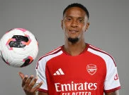 7 Hal Menarik Mengenai Bek Baru Arsenal Asal Inggris, Ezri Konsa