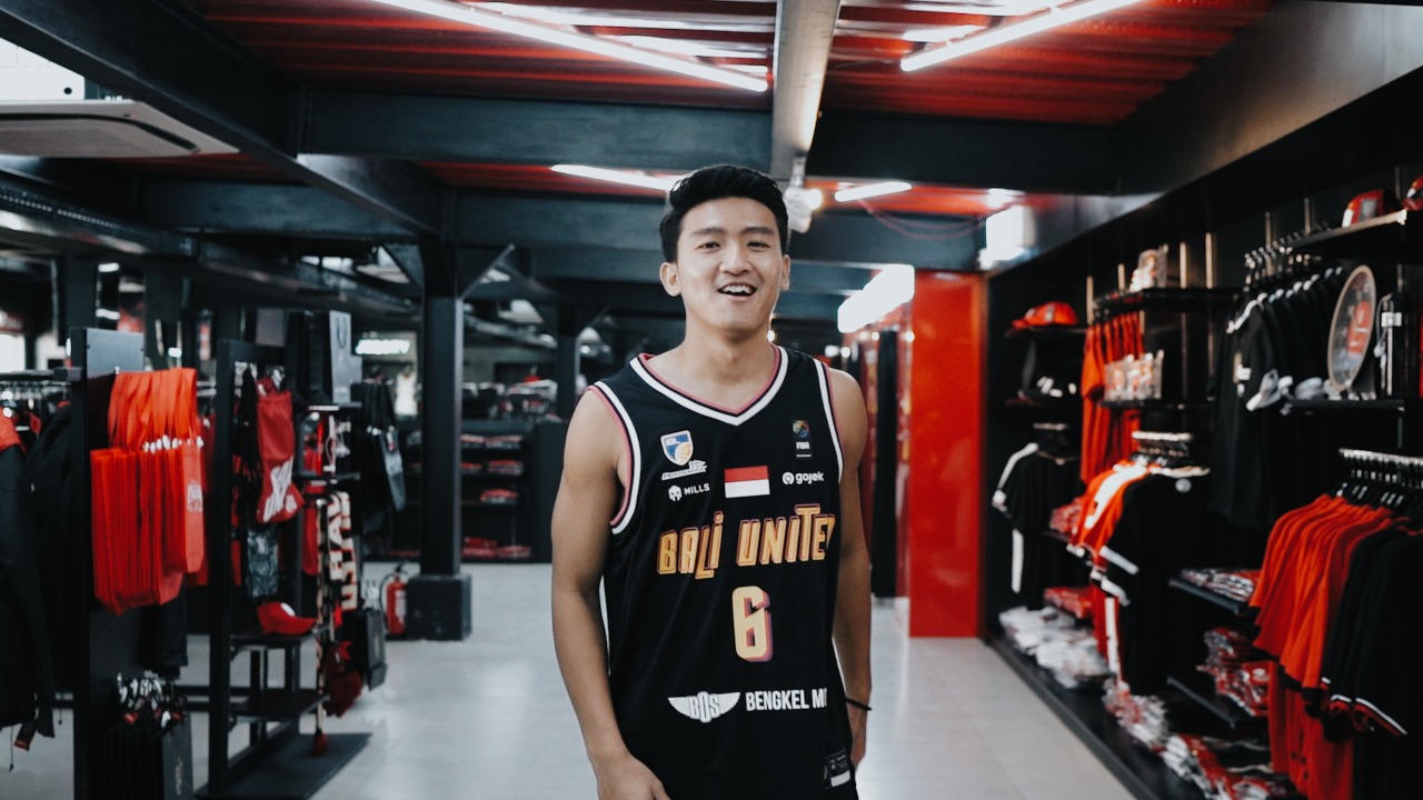 Bali United Daratkan Abraham Wenas