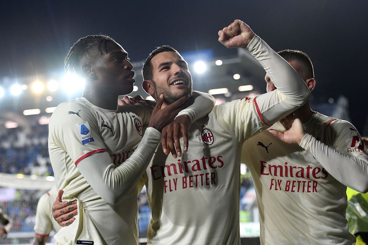 Theo Hernandez Diminta Campakkan Milan dan Pindah ke Chelsea