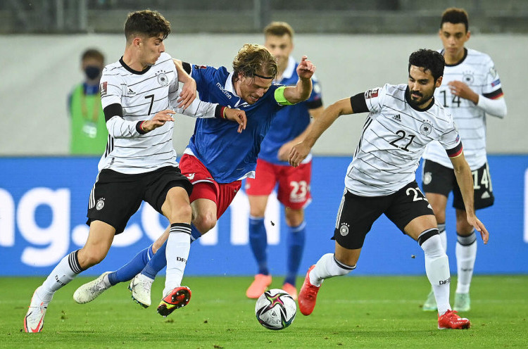 Jerman Berpesta Sembilan Gol, Ekspresi Hansi Flick Jadi Sorotan