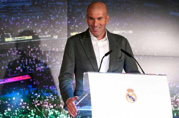 Kecintaan yang Membawa Zinedine Zidane Kembali ke Santiago Bernabeu