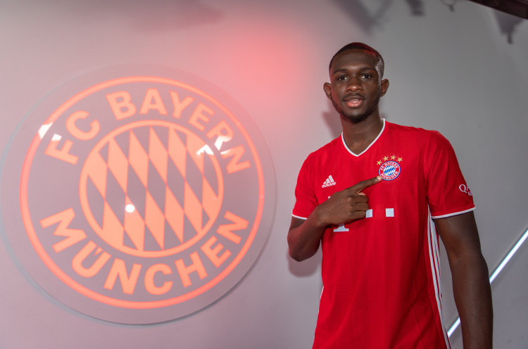 Bayern Munchen Resmikan Kedatangan Bek 18 Tahun Milik PSG