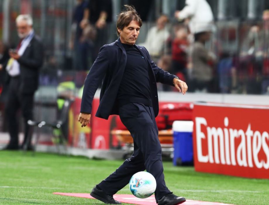 AC Milan 2-1 Napoli: Il Partenopei Telan Kekalahan Pertama, Pertahanan Terlalu Banyak Kebobolan Gol