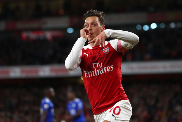 Media Inggris dan Italia Beda Pendapat soal Transfer Mesut Ozil ke Inter Milan