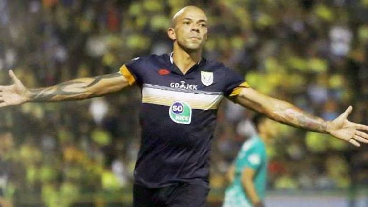 Pernah Kerja Bareng di Persija, Teco Puji Ivan Carlos