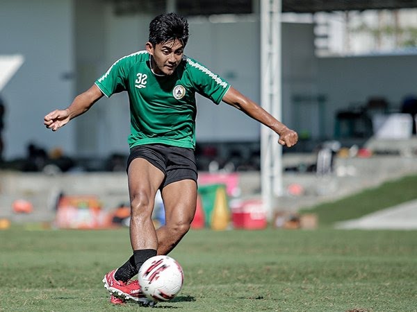 Arsyad Yusgiantoro Lengkapi Gerbong PSS di Persik Kediri