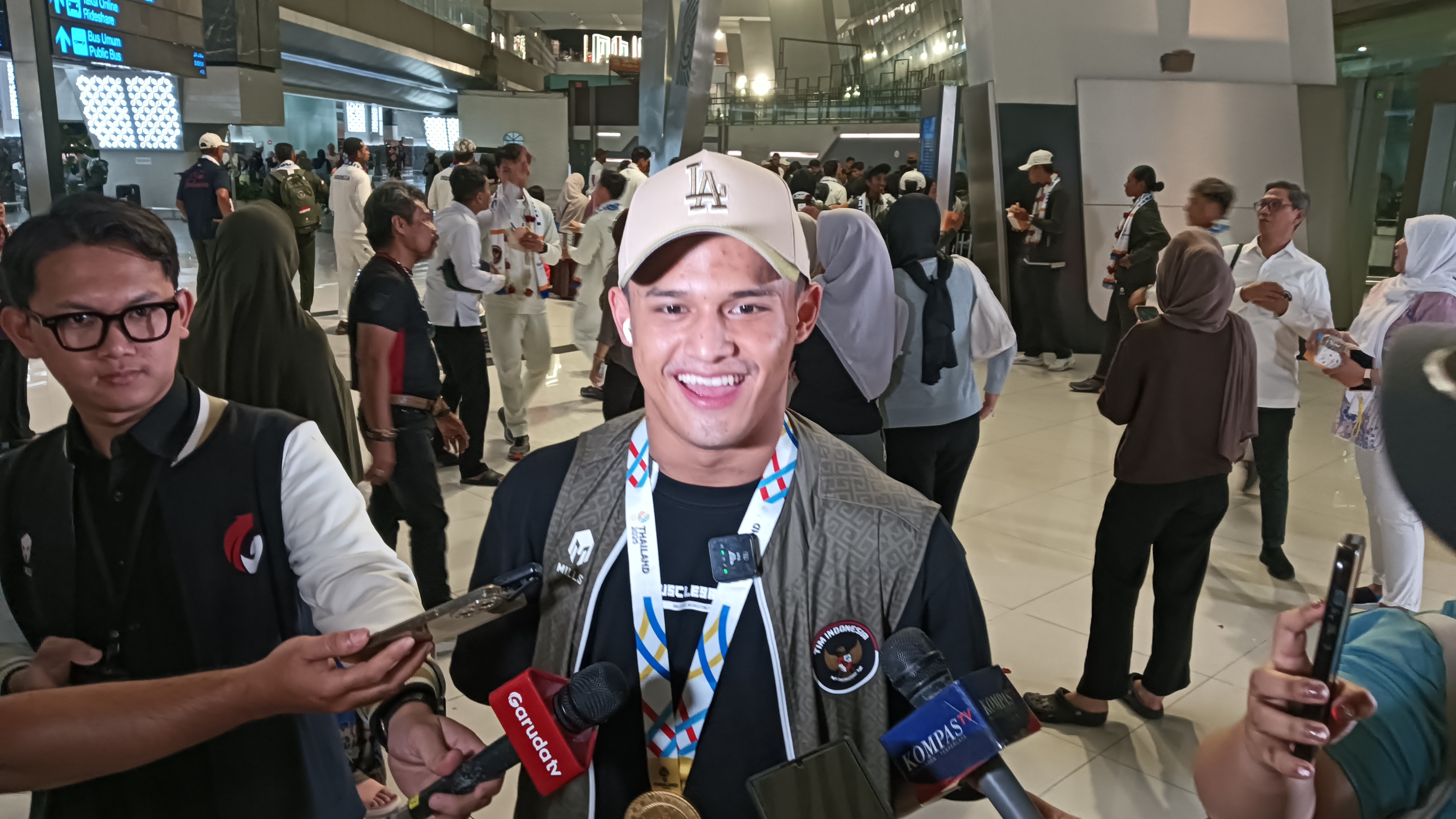 Rasa Haru di Balik Medali Emas Rizki Juniansyah di SEA Games 2025