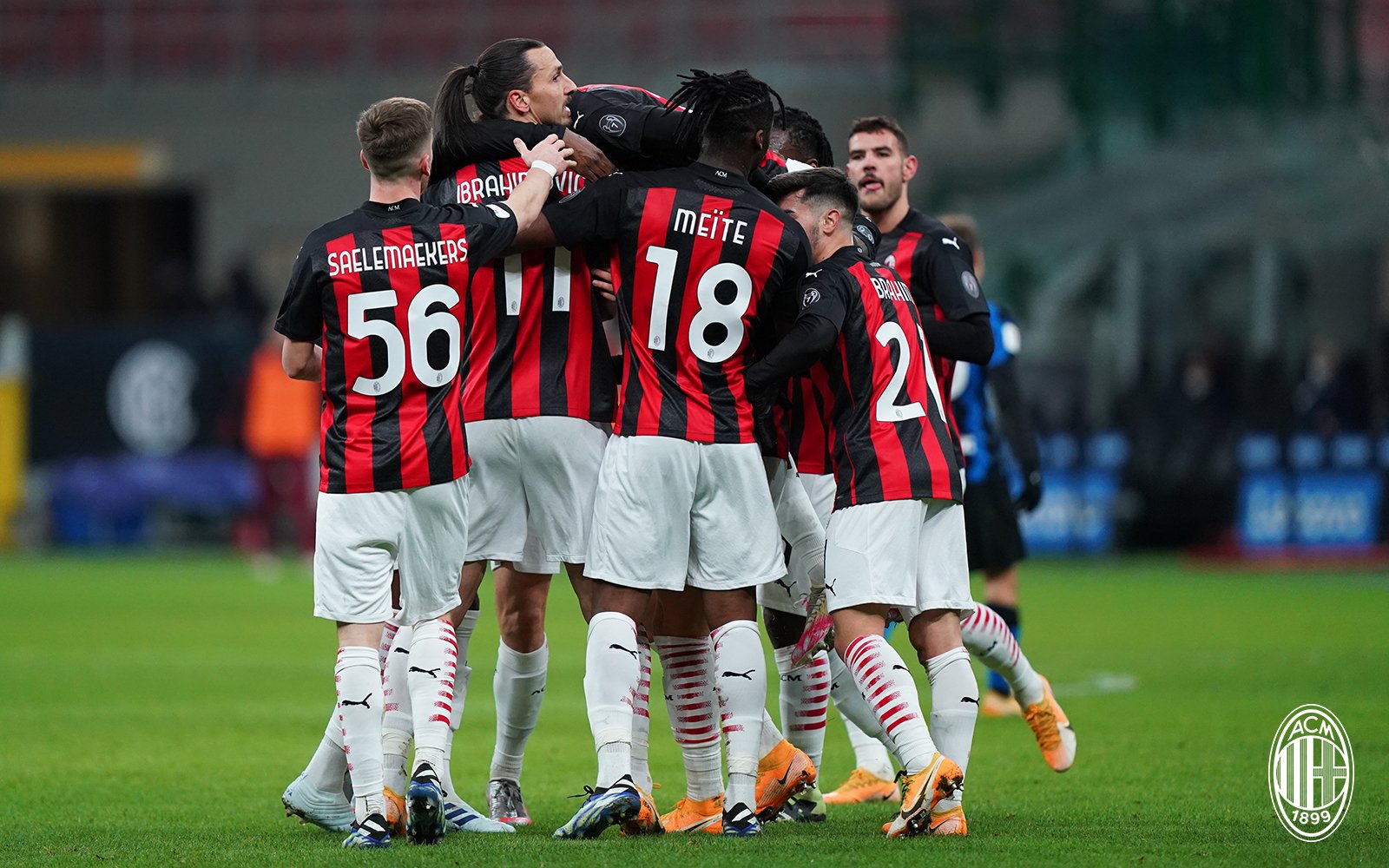 Milan Terus Dibayangi Inter, Pioli Ogah Pedulikan Klasemen