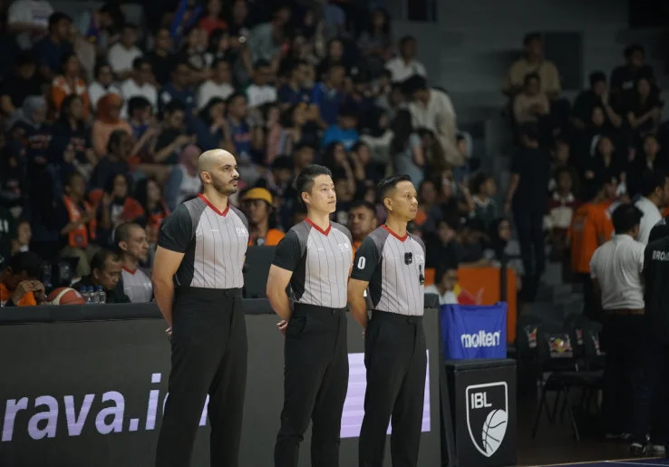 Gagal Juara IBL 2026, Pelatih Pelita Jaya Soroti Keputusan Wasit