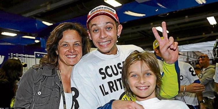 Valentino Rossi Simpan Rahasia Besar dari Sang Ibu