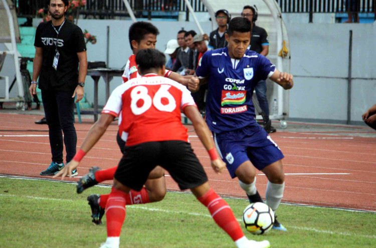 PSIS Semarang Pertahankan Bek Frendy Saputra dan Lepas Dua Pemain