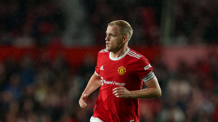 Van de Beek: Tak Ada Jaminan Bermain di Man United