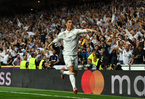 Cristiano Ronaldo Catatkan Rekor 100 Gol di Liga Champions