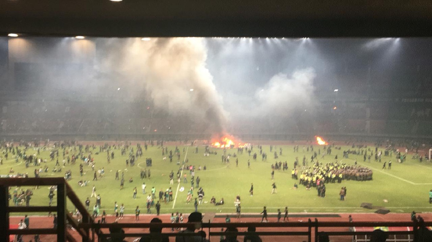 Hasil Lengkap Liga 1 2019: Kerusuhan Suporter Warnai Kekalahan Persebaya, Bhayangkara FC Menang atas PSM