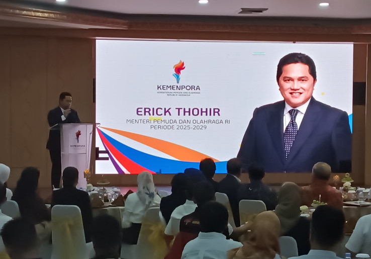 FIFA Kirim Surat, Erick Thohir Klaim Direstui Rangkap Jabatan Menpora dan Ketum PSSI