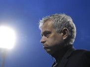 Mourinho: Ruang Ganti Tottenham Hotspur Terpecah oleh Pemain Egois dan Agen