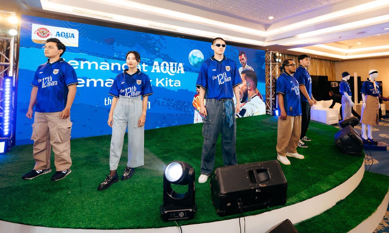 AQUA dan PSSI Hadirkan Jersei Pemain ke-12 untuk Apresiasi Suporter