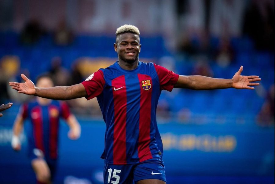 Bek Muda Barcelona Laris Manis
