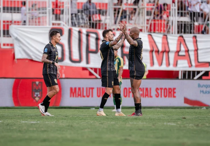Hasil Super League 2025/2026: Malut United Bungkam PSBS Biak 6-2, Persib Turun ke Peringkat 4