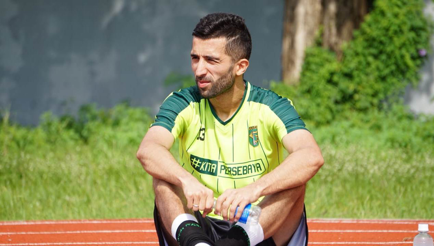 Dzhalilov Absen Tiga Pekan karena Cedera