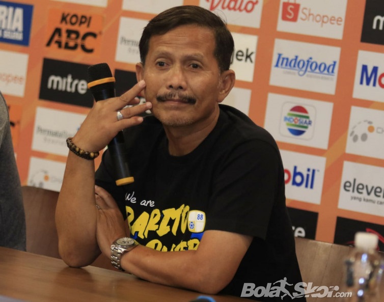 Patuh Tidak Mudik, Pelatih Barito Putera Djadjang Nurdjaman Ambil Hikmah