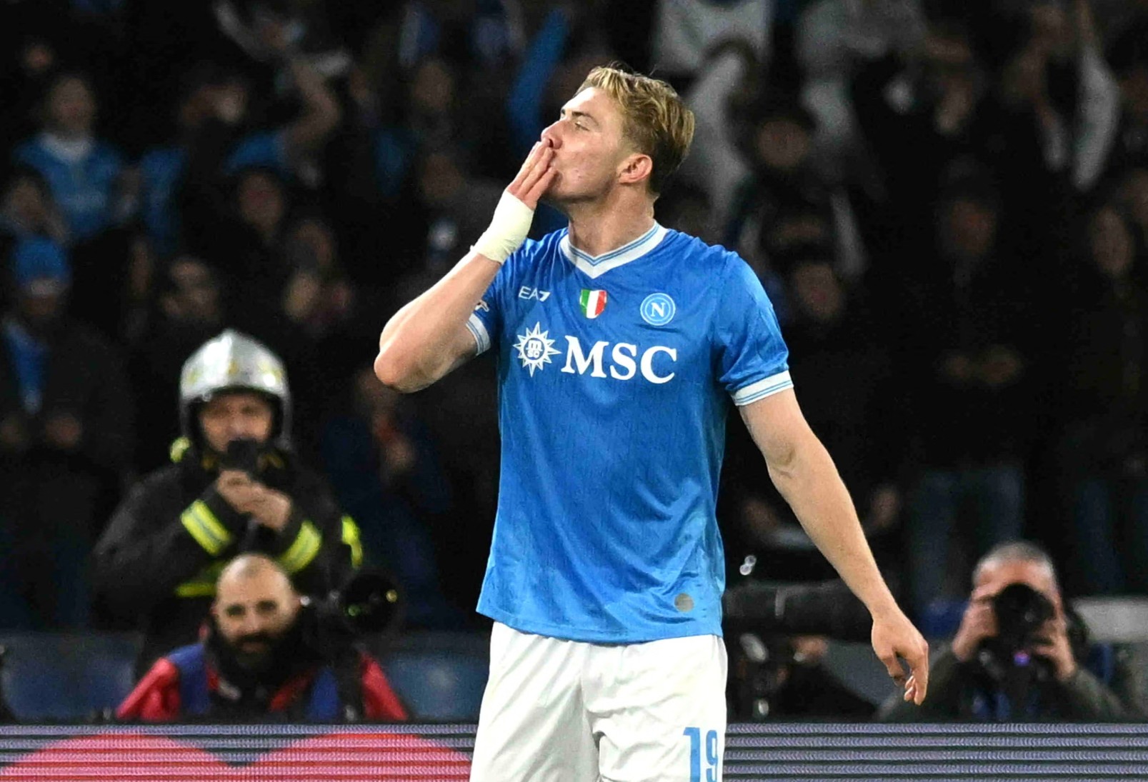 Napoli Lolos ke Liga Champions, Rasmus Hojlund Resmi Berpisah dengan Manchester United