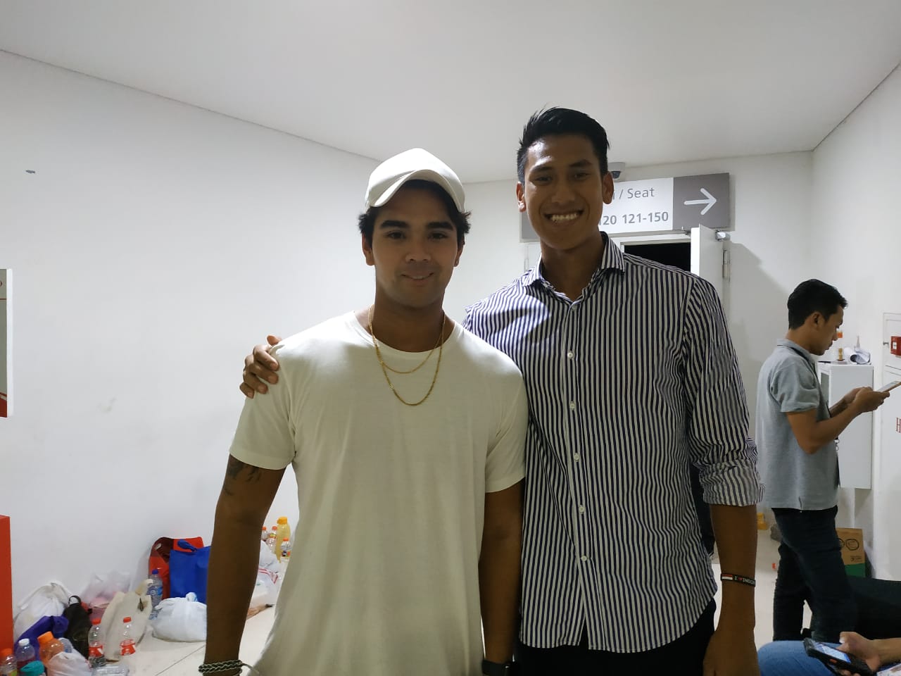Sean Gelael Beri Dukungan untuk Pebulu Tangkis Tanah Air di Indonesia Masters 2019