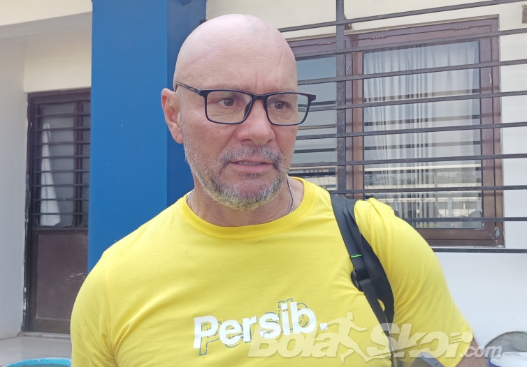 Pelatih Kiper Persib Tutup Komentar Instagram Usai Persib Kalah, Ada Apa?