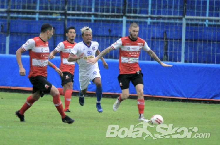 Arema FC Menganggap Kushedya Hari Yudo Masih Berkomitmen