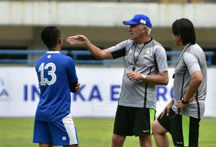 Merasa Seperti Gangster, Pelatih Persib Berterima Kasih ke Pihak Persija