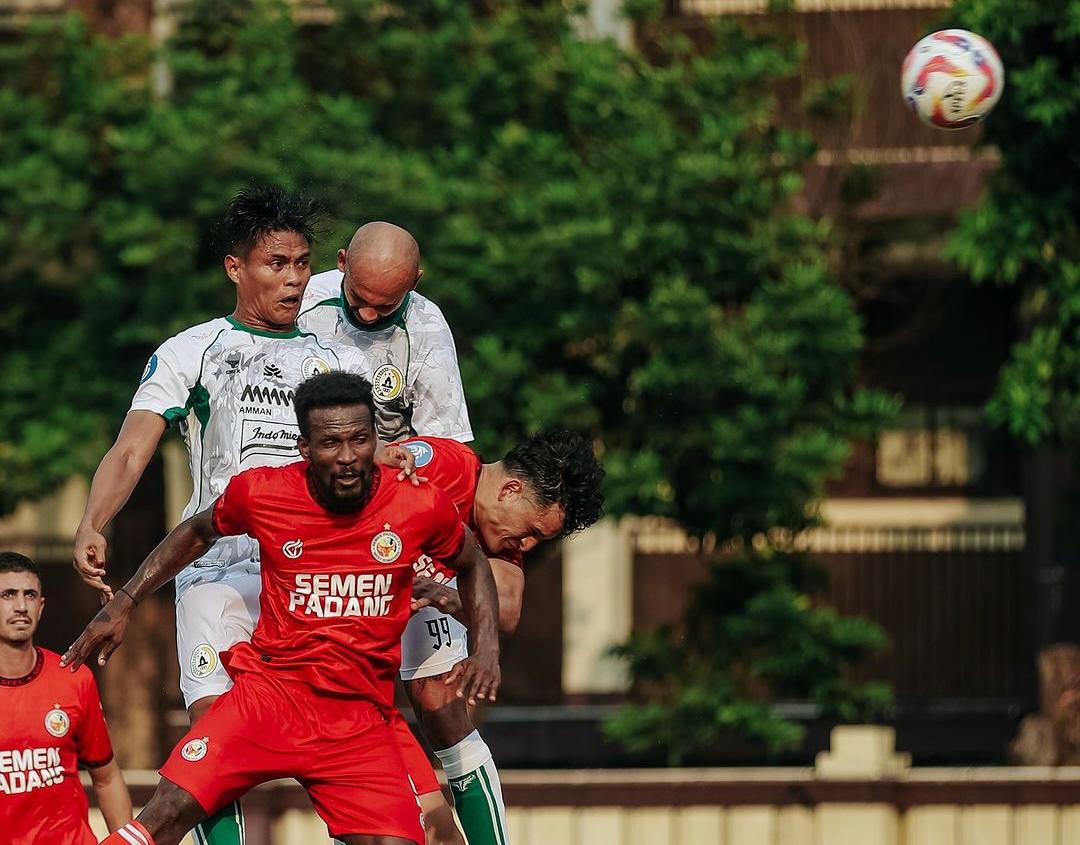 Hasil Liga 1 2024/2025: Semen Padang Raih Kemenangan Pertama, PSM Belum Terbendung