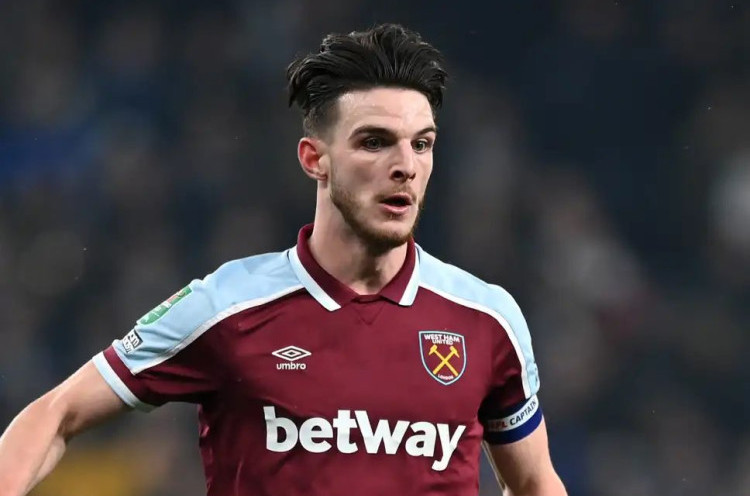 100 Persen Manchester United Butuh Declan Rice