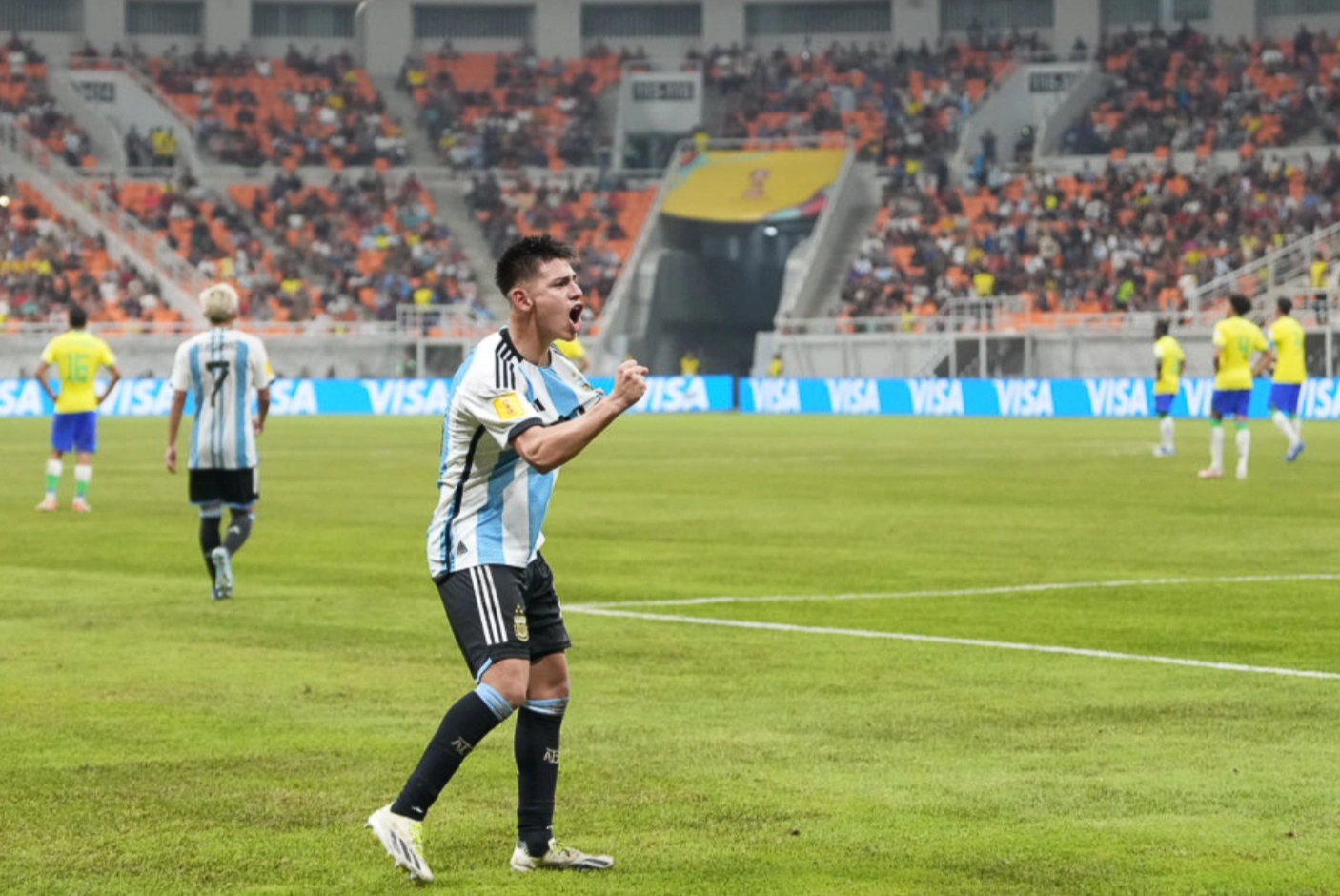 Rahasia di Balik Gacornya Claudio Echeverri yang Borong Tiga Gol ke Gawang Brasil U-17