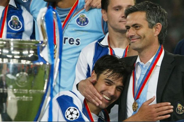 Jose Mourinho dan Cerita Kesuksesan dari Porto ke Chelsea