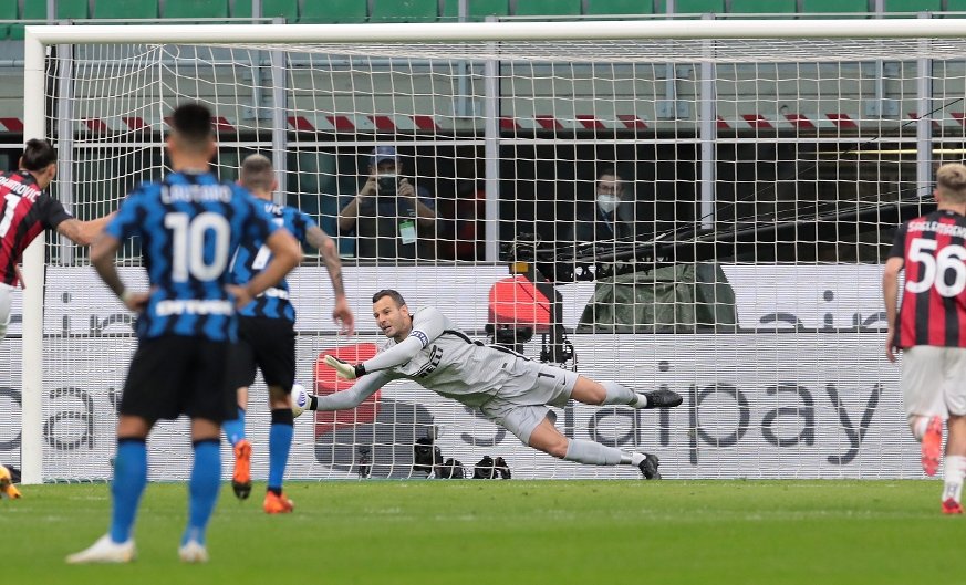 Samir Handanovic Resmi Menyandang Gelar Antitesis Penalti di Serie A
