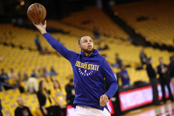NBA: Golden State Warriors Perkasa di Kandang