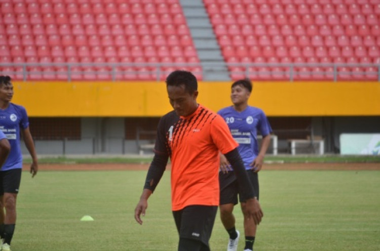 Ditinggal Kiper Senior, Sriwijaya FC Datangkan Galih Sudaryono