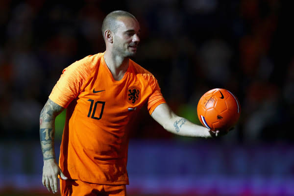 Wesley Sneijder Bisa Sekelas Lionel Messi dan Cristiano Ronaldo, tetapi...