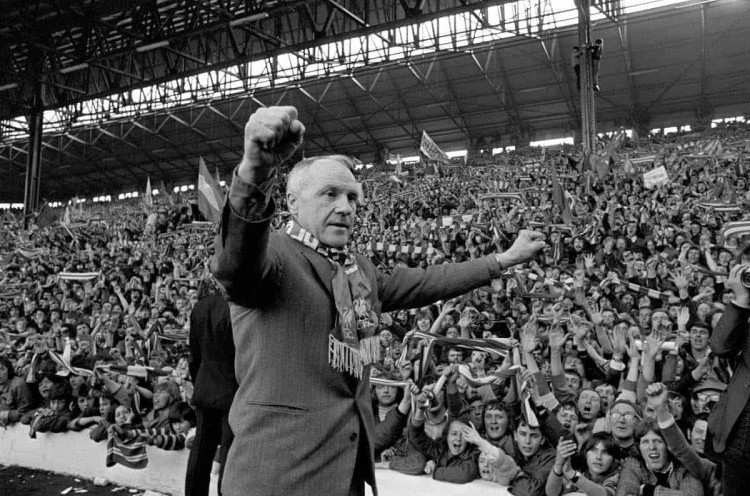 Nostalgia - Ketika Bill Shankly Putuskan Sudah Saatnya Berhenti Setelah 15 Tahun Besarkan Liverpool 