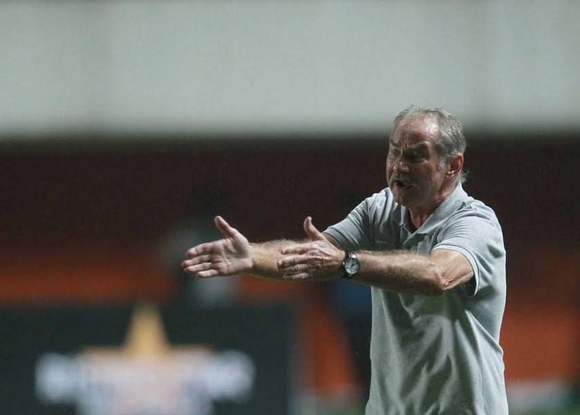 Muhammad Rahmat Kenang Kebersamaan dengan Alfred Riedl di PSM dan Timnas Indonesia
