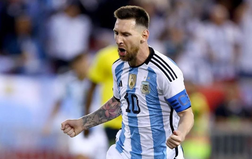 Dua Rekor Diego Maradona yang Dapat Dipecahkan Lionel Messi di Piala Dunia 2022