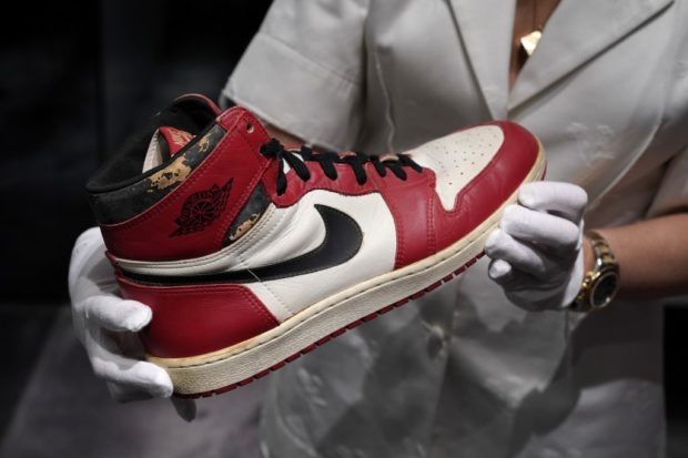 Sepatu Air Jordan 1 Milik Michael Jordan Terjual Rp9,2 Miliar