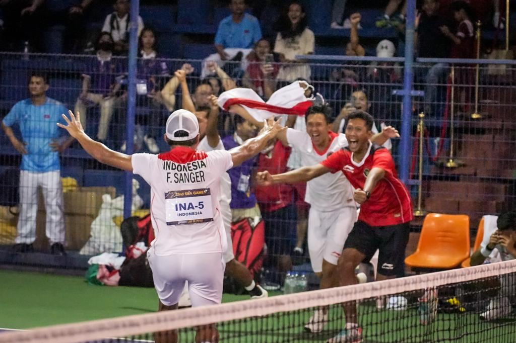 Tim Soft Tennis Putra Raih Medali Emas Ke-25 Indonesia