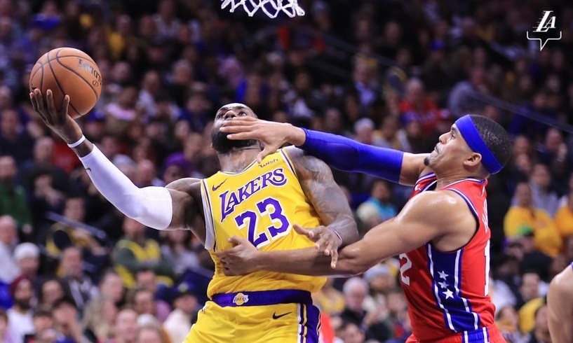 LeBron James Lampaui Rekor Kobe Bryant