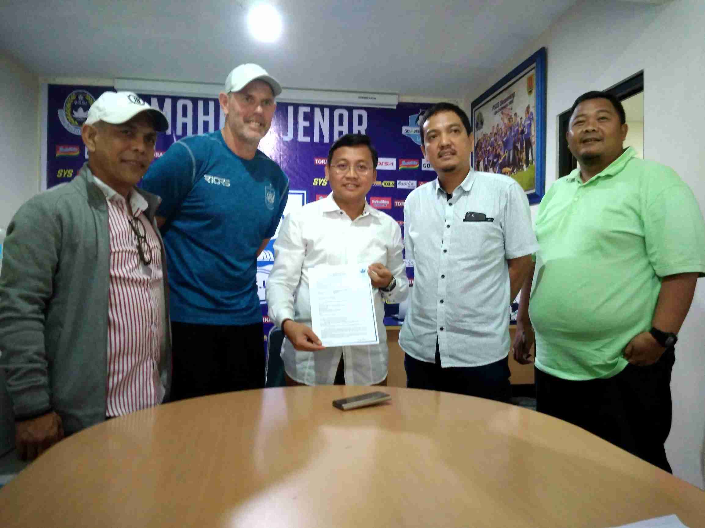 Pelatih Kiper Eks Premier League Inggris Resmi Ikut Tangani PSIS Semarang