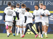 Lewat Kaus dan Medsos, Leeds Berikan Sindiran Menohok untuk Liverpool